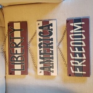 WOODEN SIGNS PRIMITIVE AMERICANA DECOR, 3 SIGNS TOTAL each measures 10x4